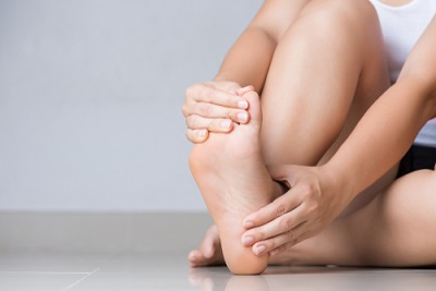 children stretching foot sever's disease